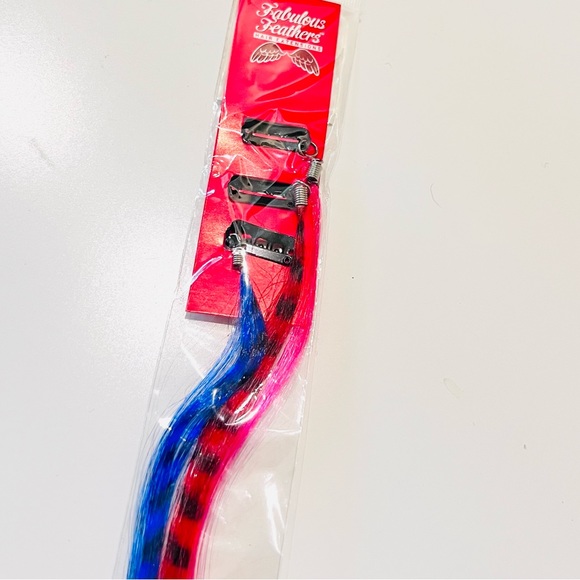 NWT Blue, Red & Pink Coon Tail Feather Clip in Hair Extension - Picture 3 of 4